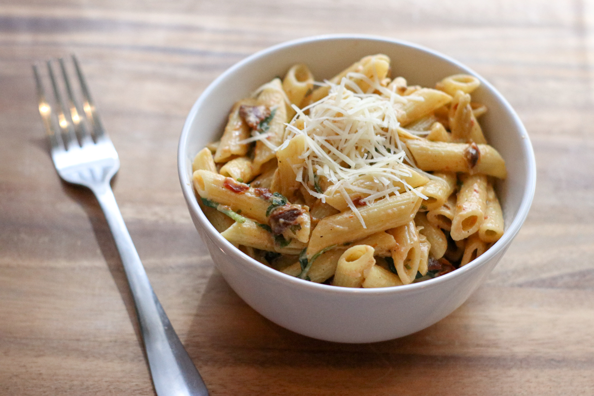 Penne with Sundried Tomatoes and Artichoke
